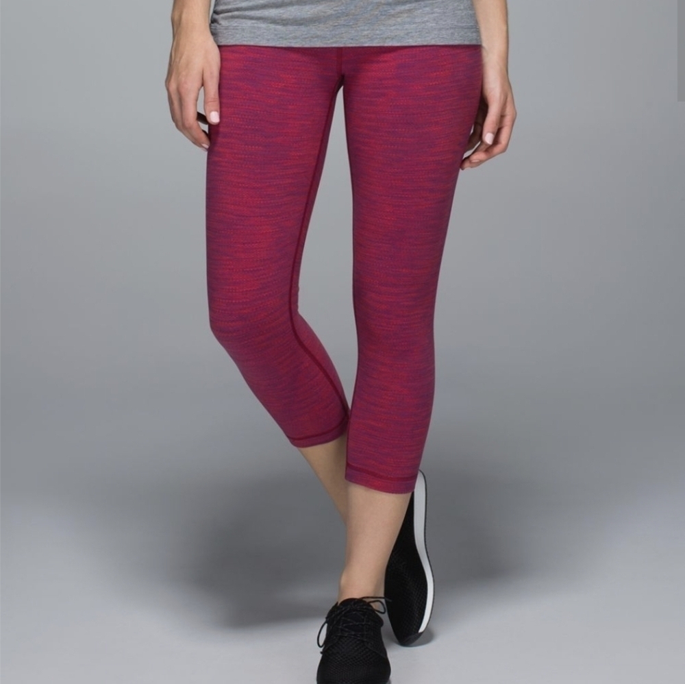 Lululemon Fuschia Workout leggings
